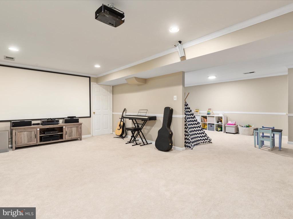 4002 Latham