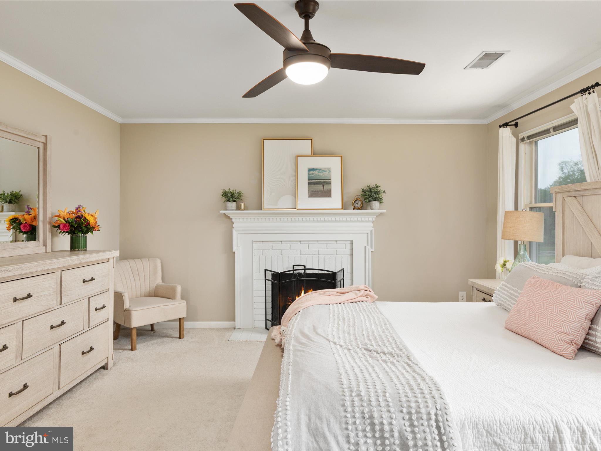 4002 Latham