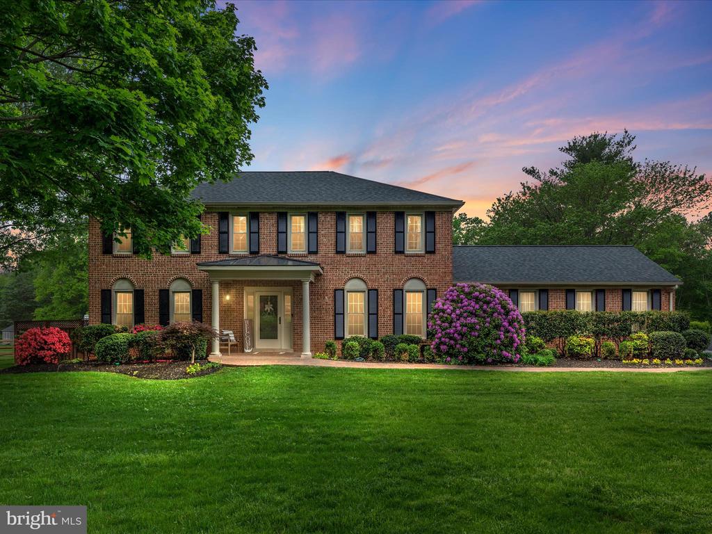 4002 Latham