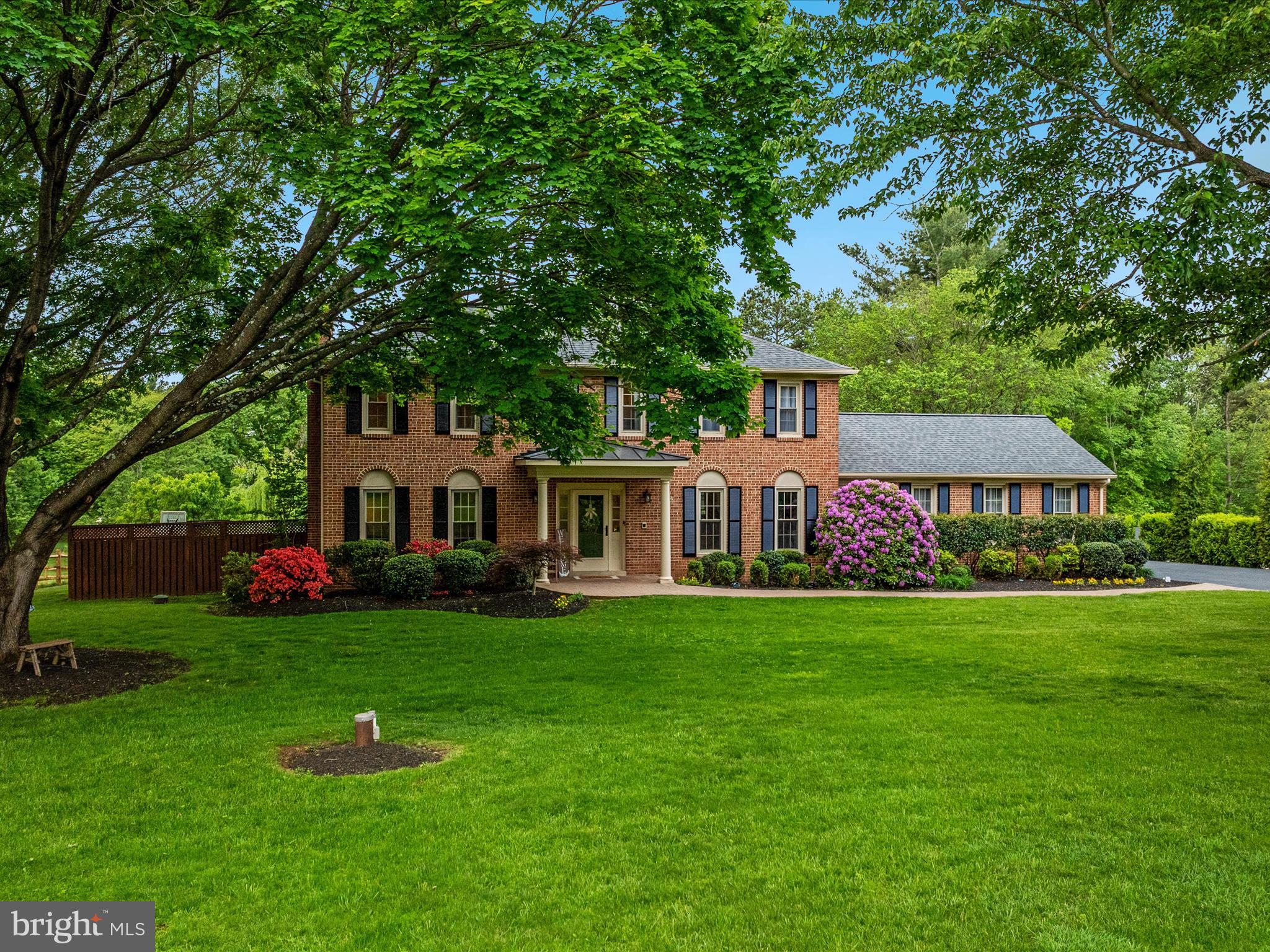 4002 Latham