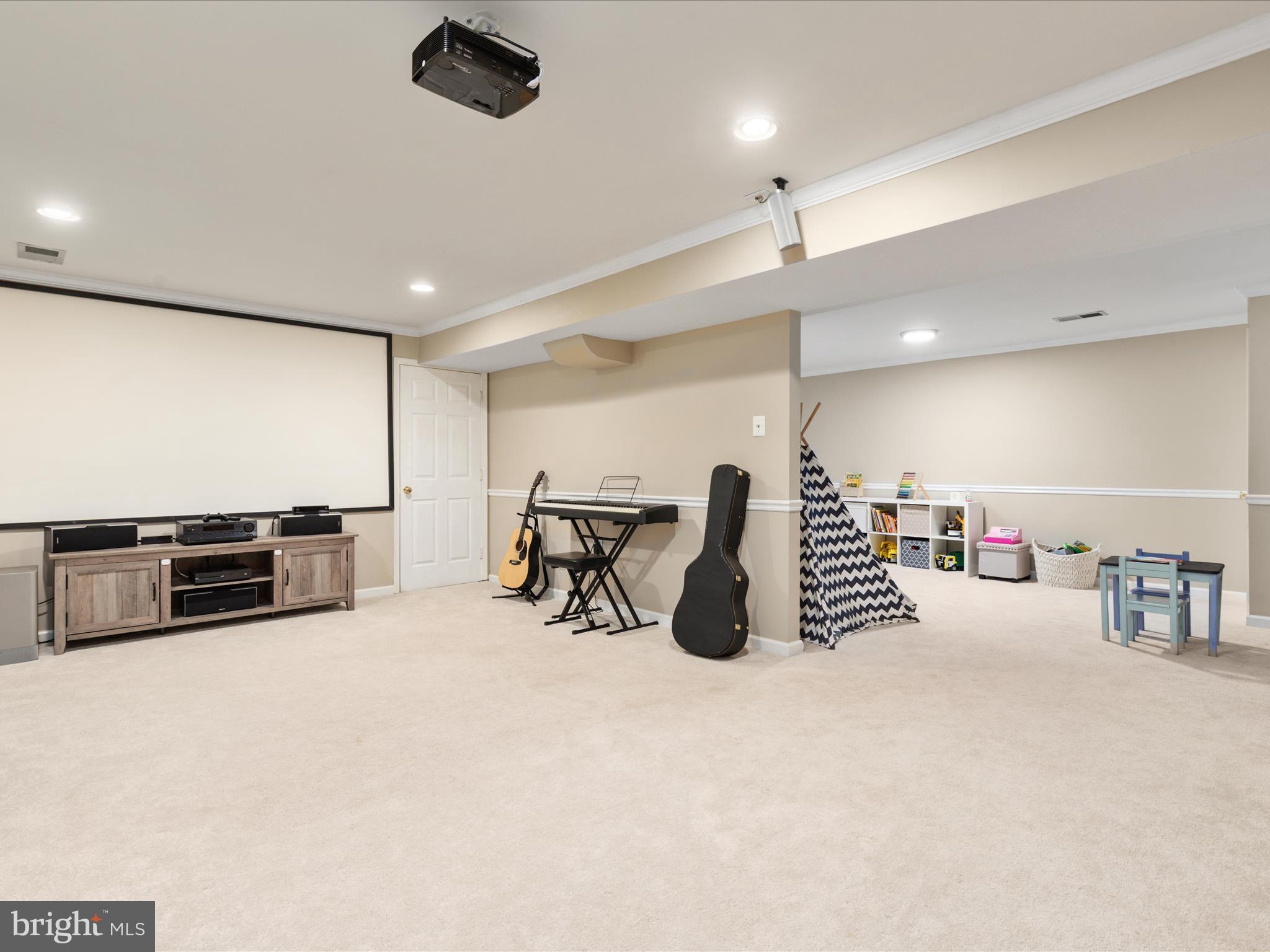 4002 Latham