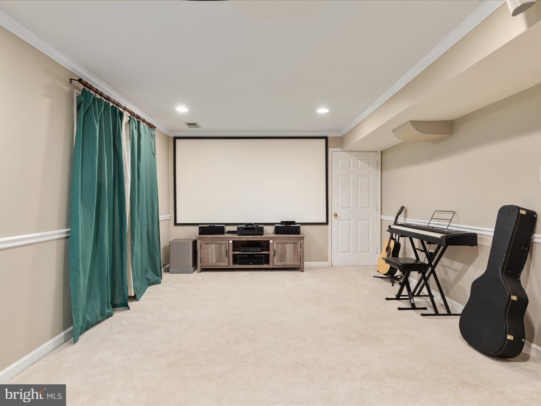 4002 Latham