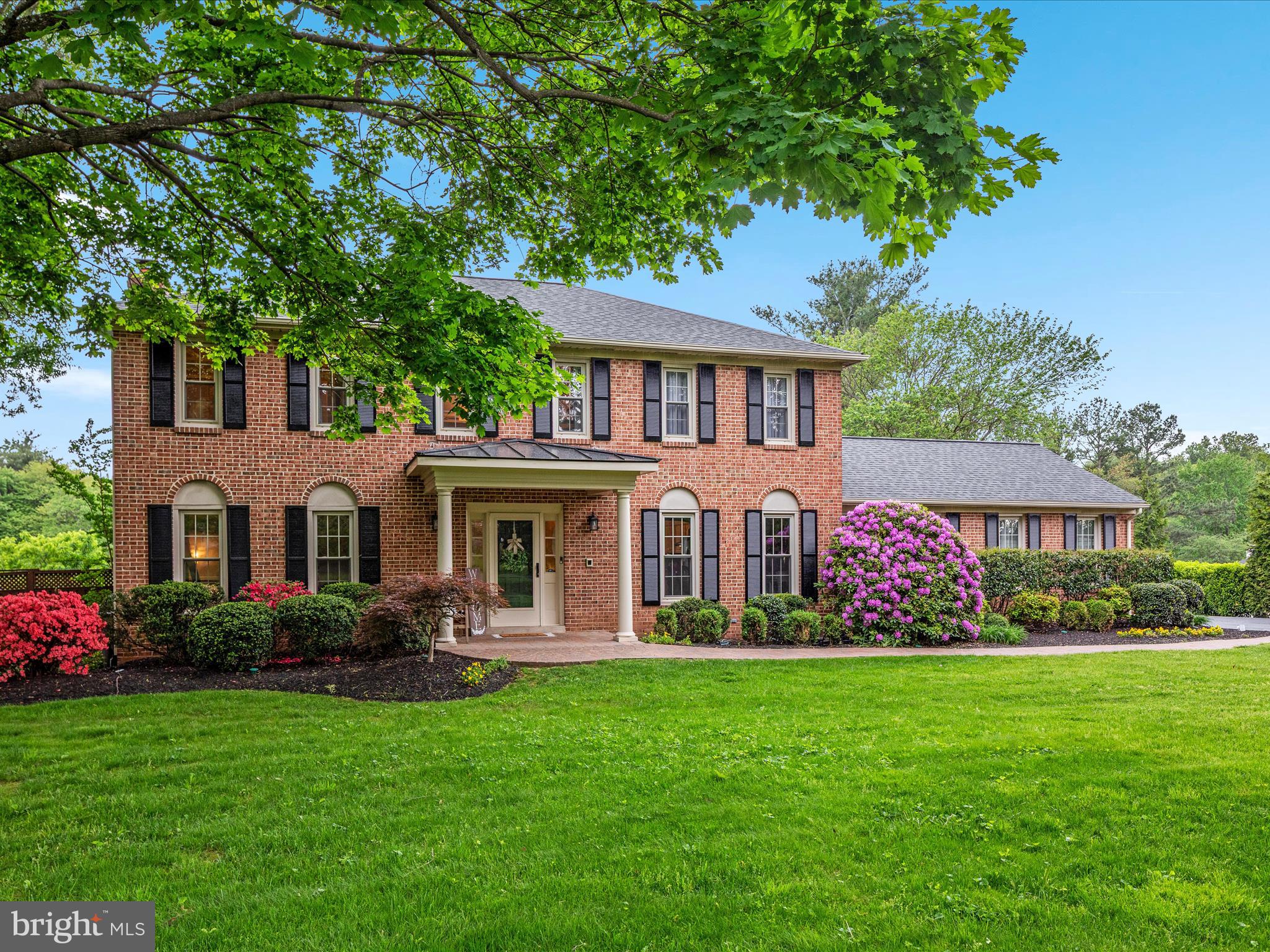 4002 Latham