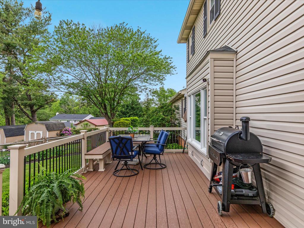 4002 Latham