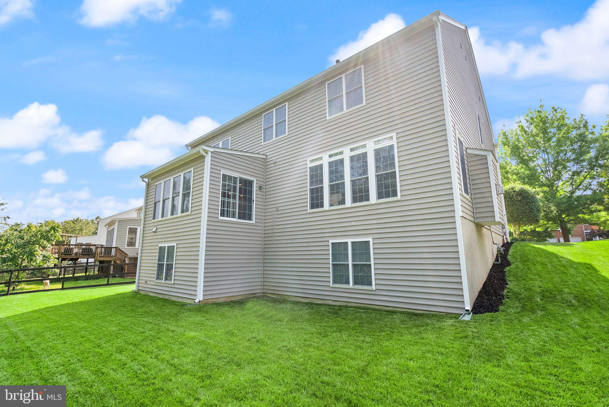 10872 Mayfield Trace Pl