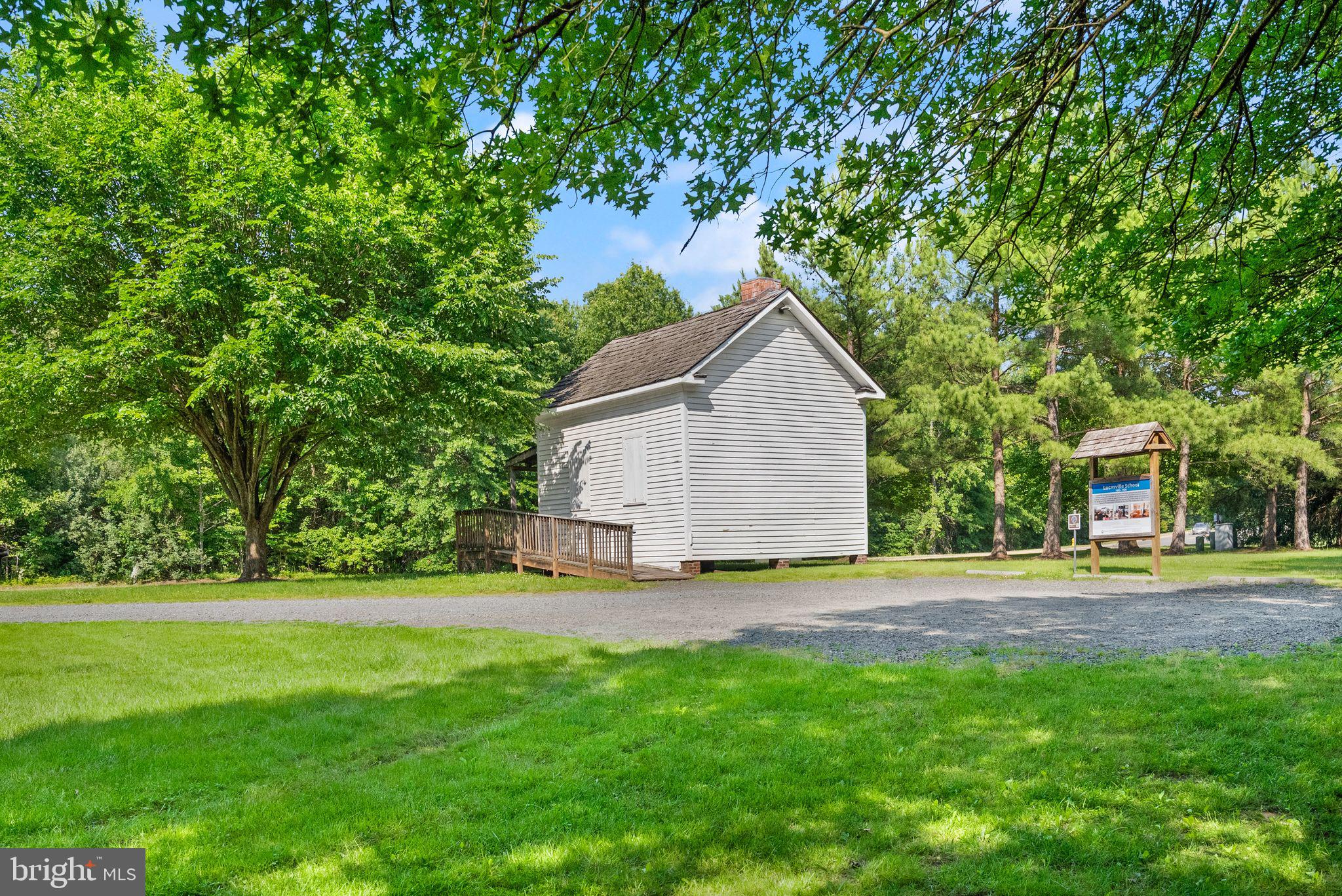 10872 Mayfield Trace Pl