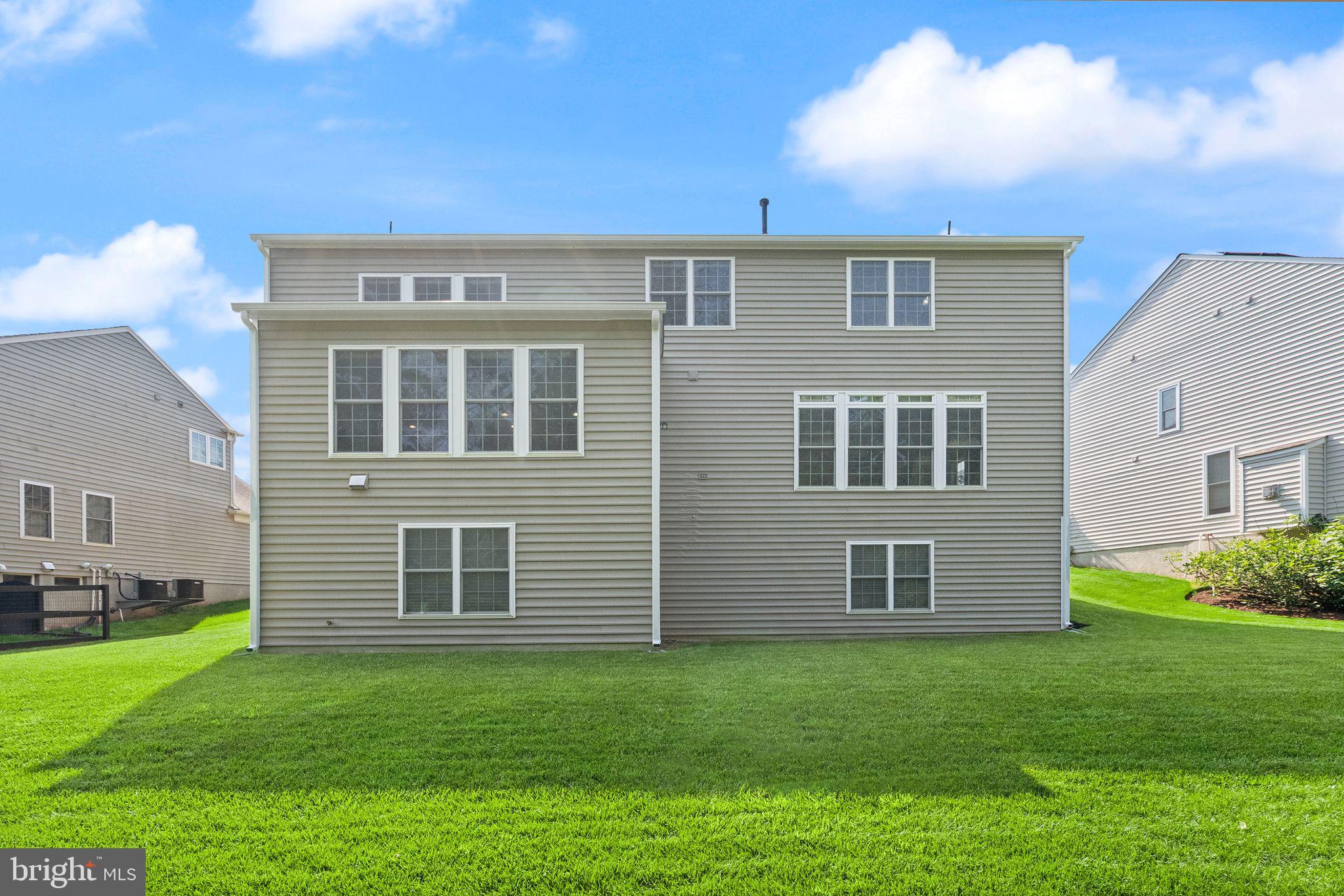 10872 Mayfield Trace Pl