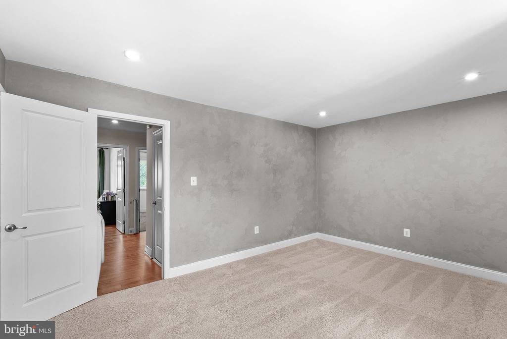 7524 Purdue Ct