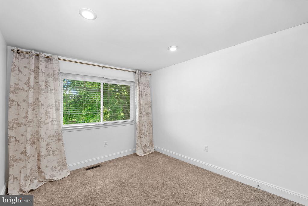 7524 Purdue Ct