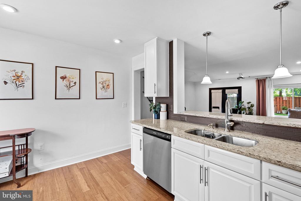 7524 Purdue Ct