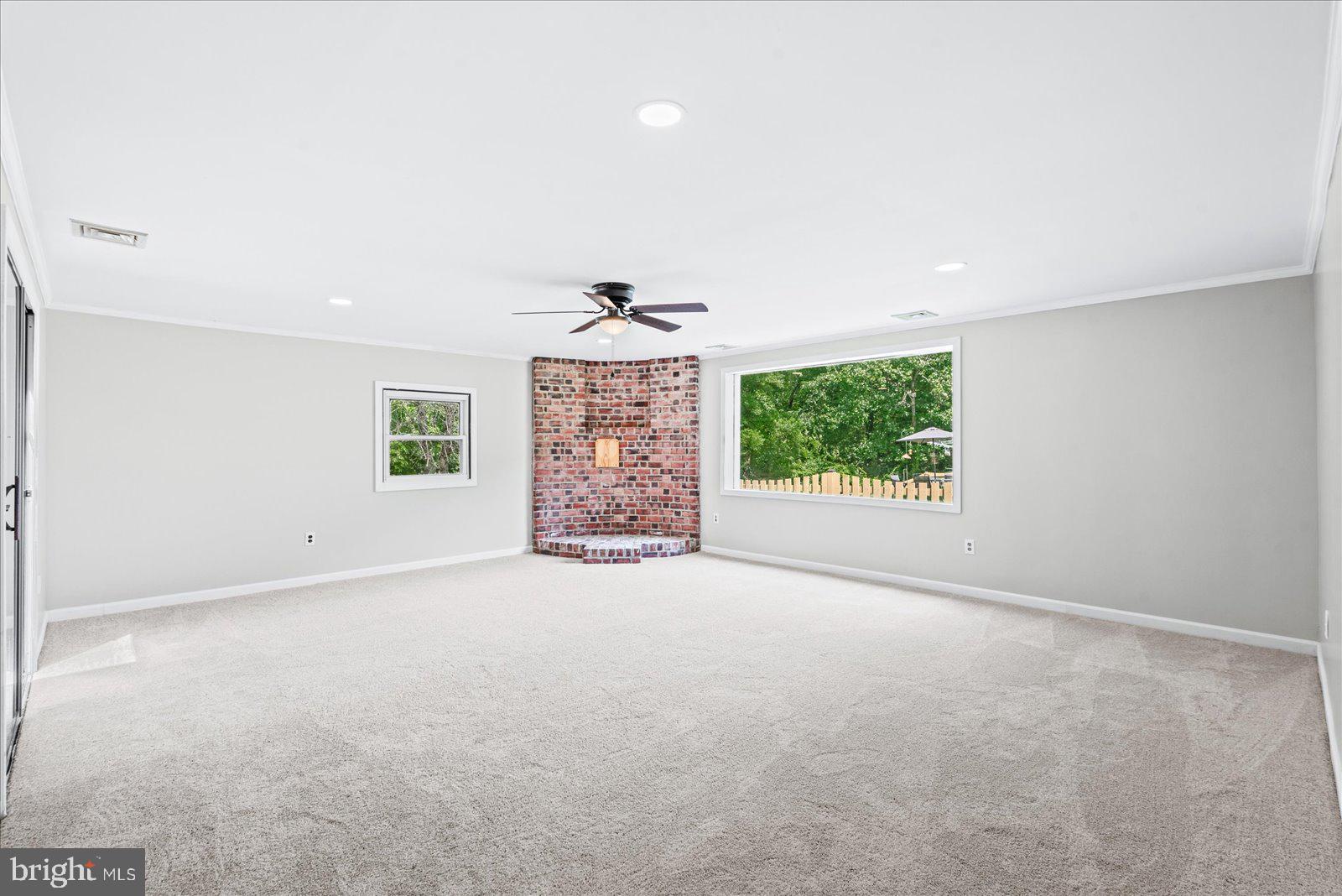 3706 Fairfield Ln