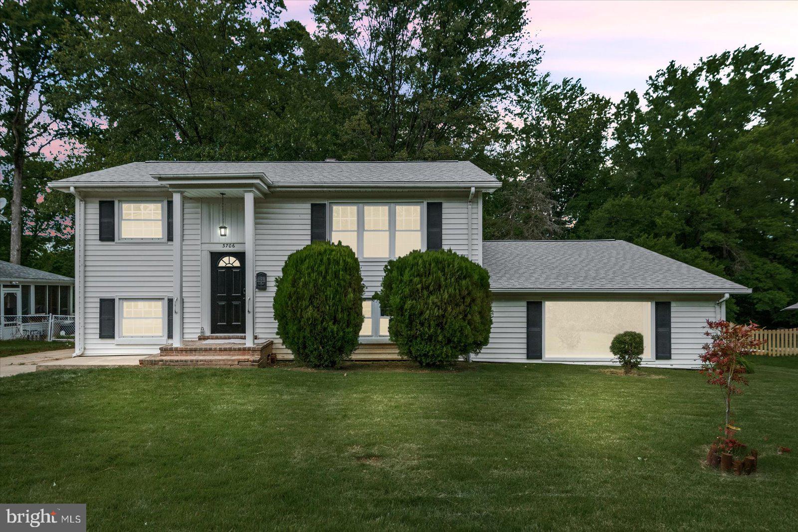 3706 Fairfield Ln