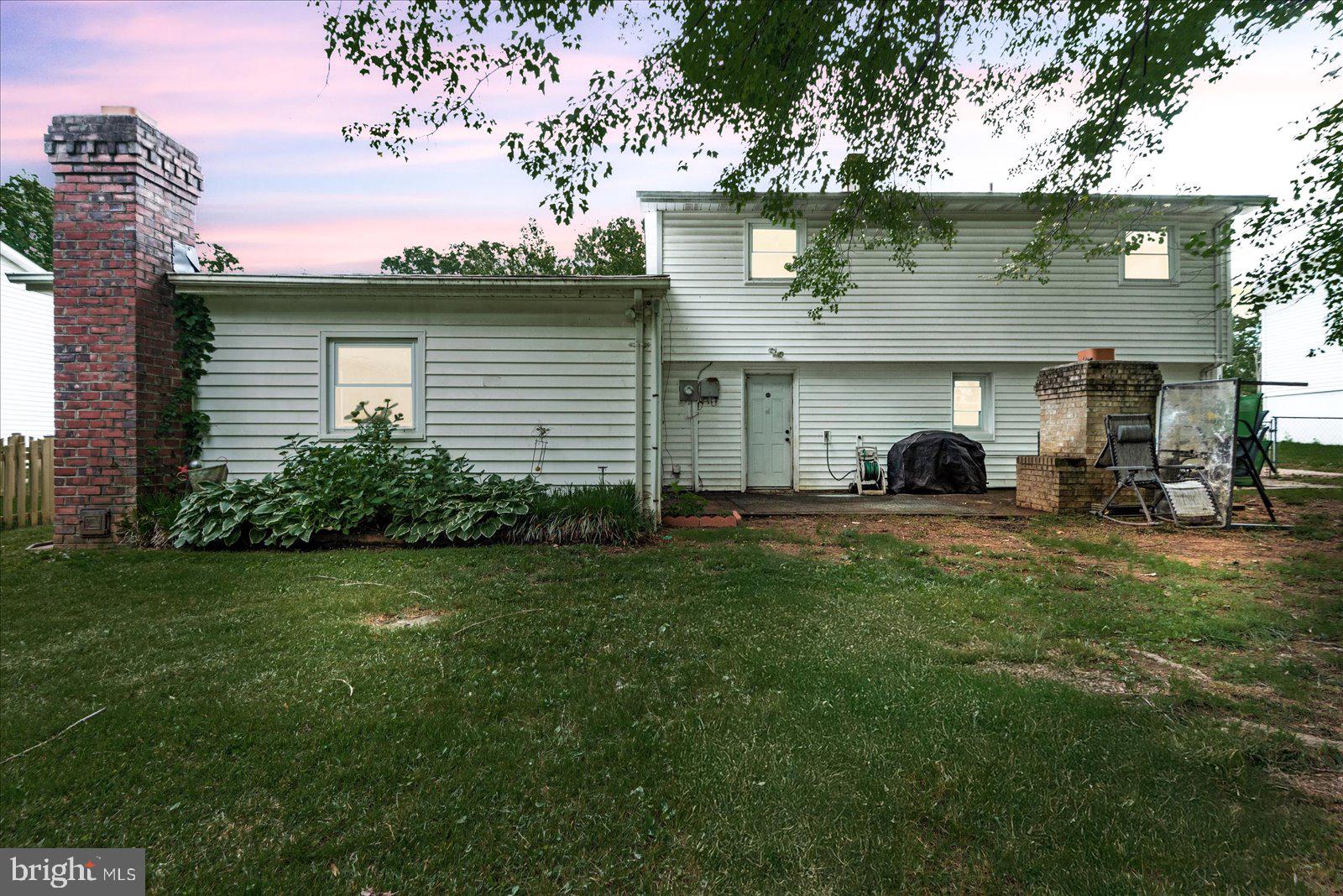 3706 Fairfield Ln