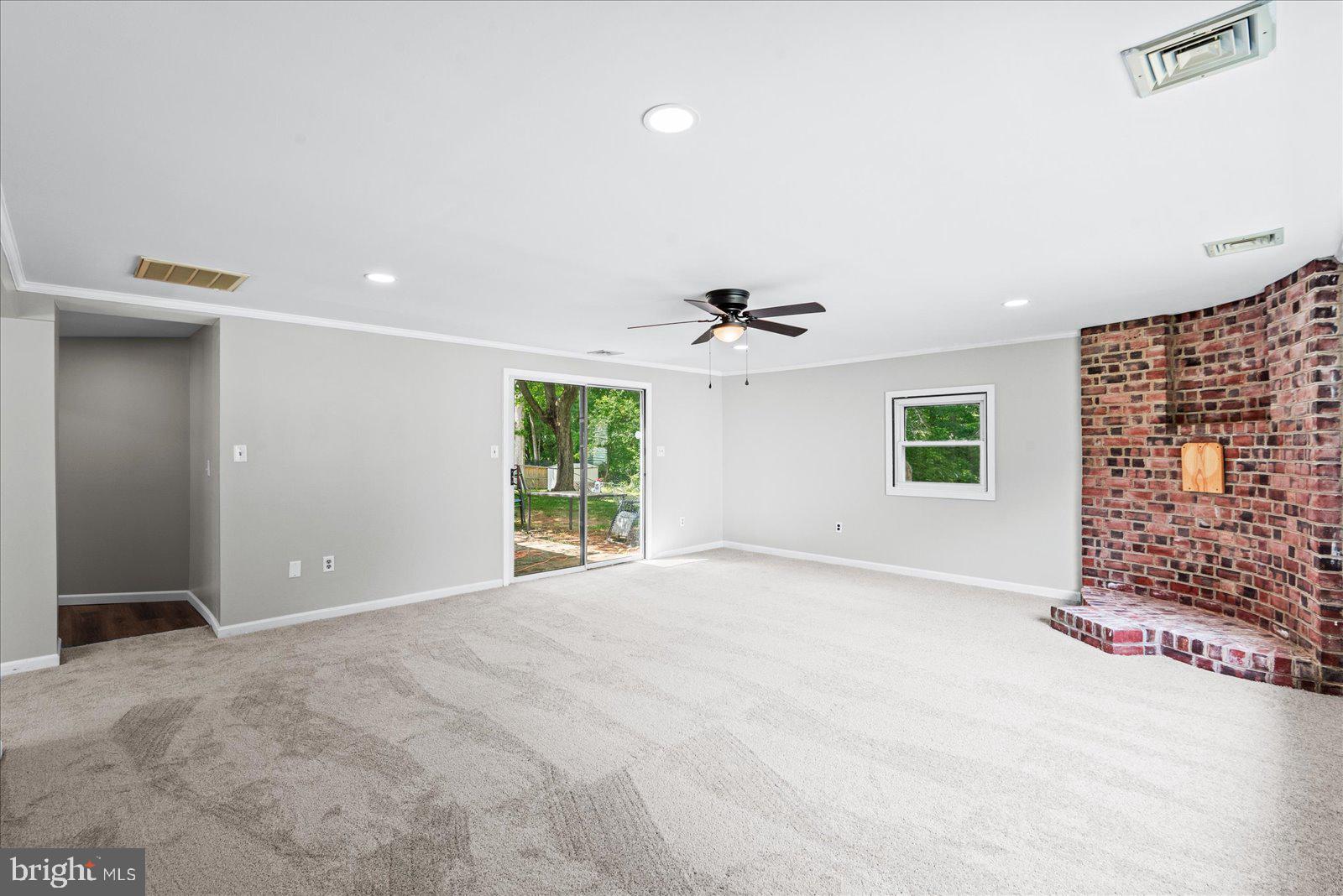 3706 Fairfield Ln