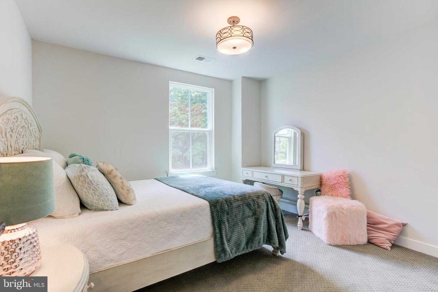 2346 Sweet Pepperbrush Loop