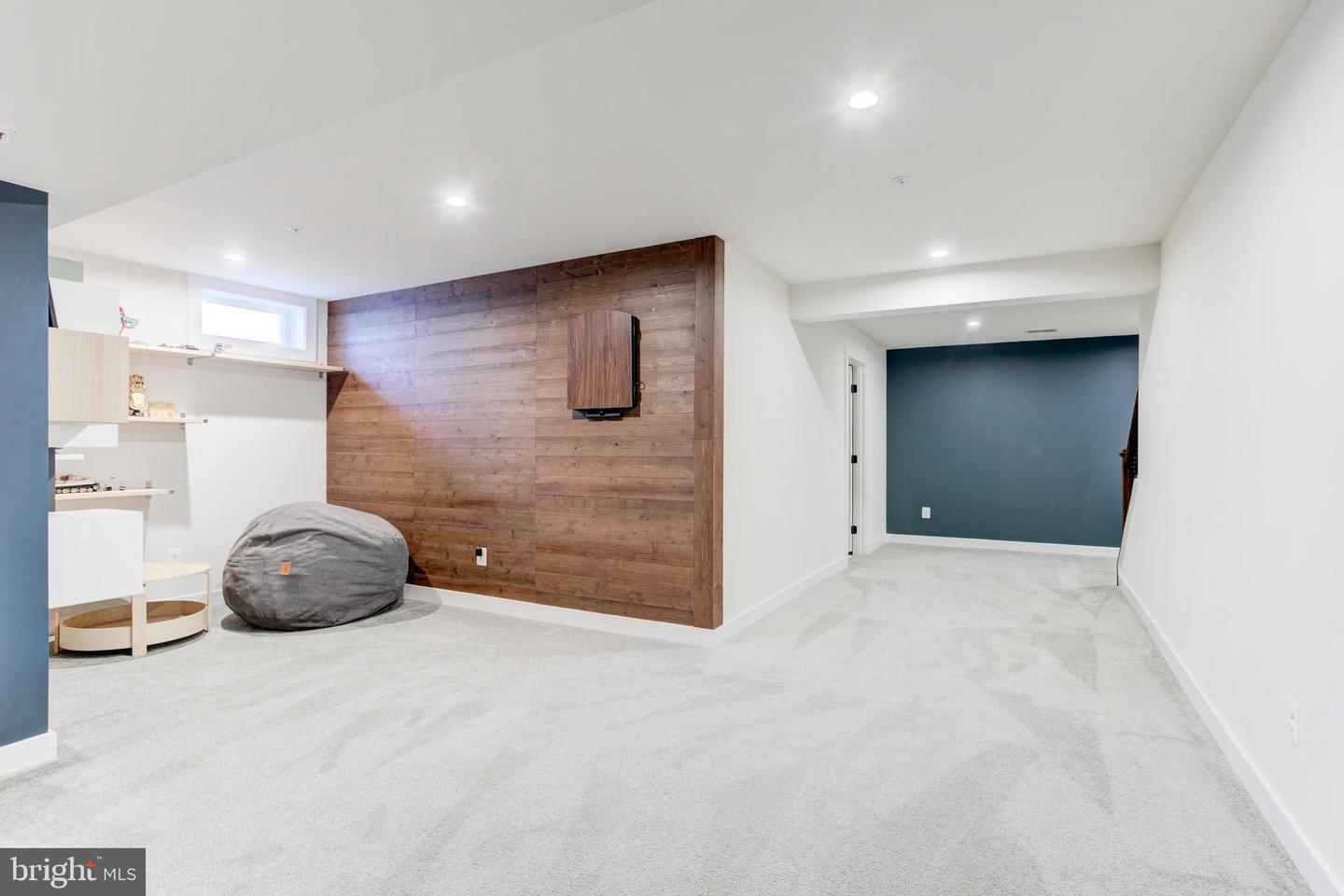 2346 Sweet Pepperbrush Loop
