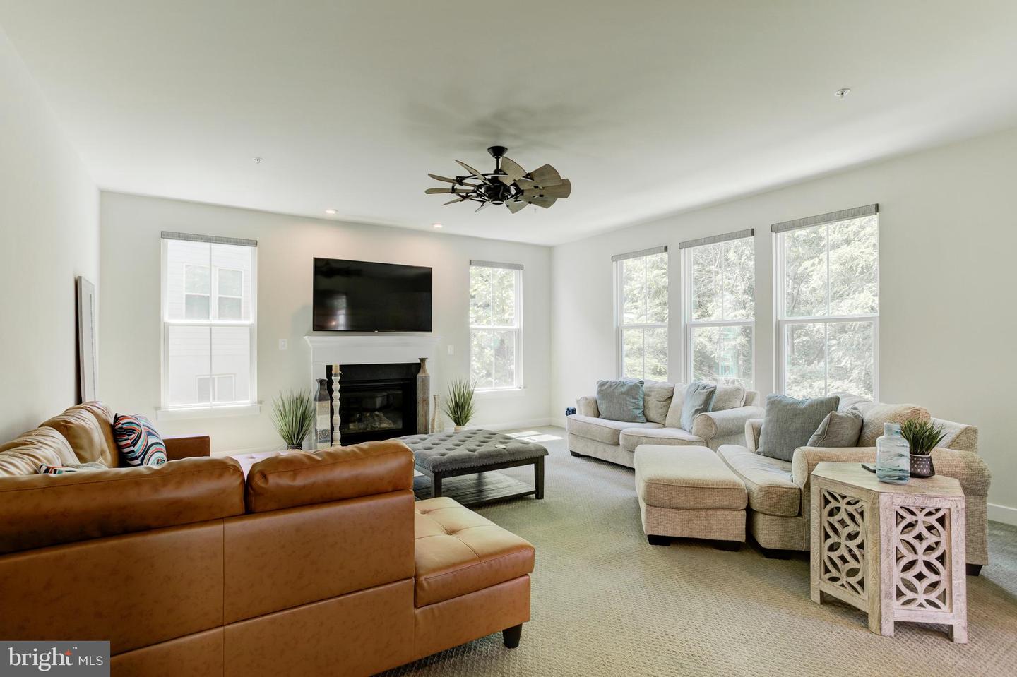 2346 Sweet Pepperbrush Loop