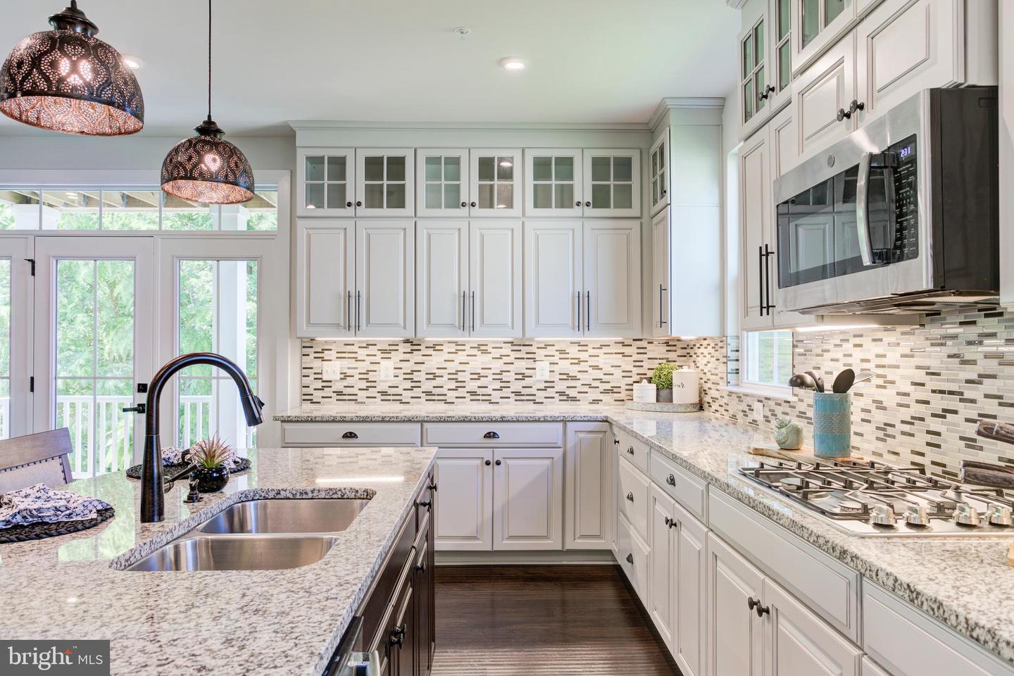 2346 Sweet Pepperbrush Loop