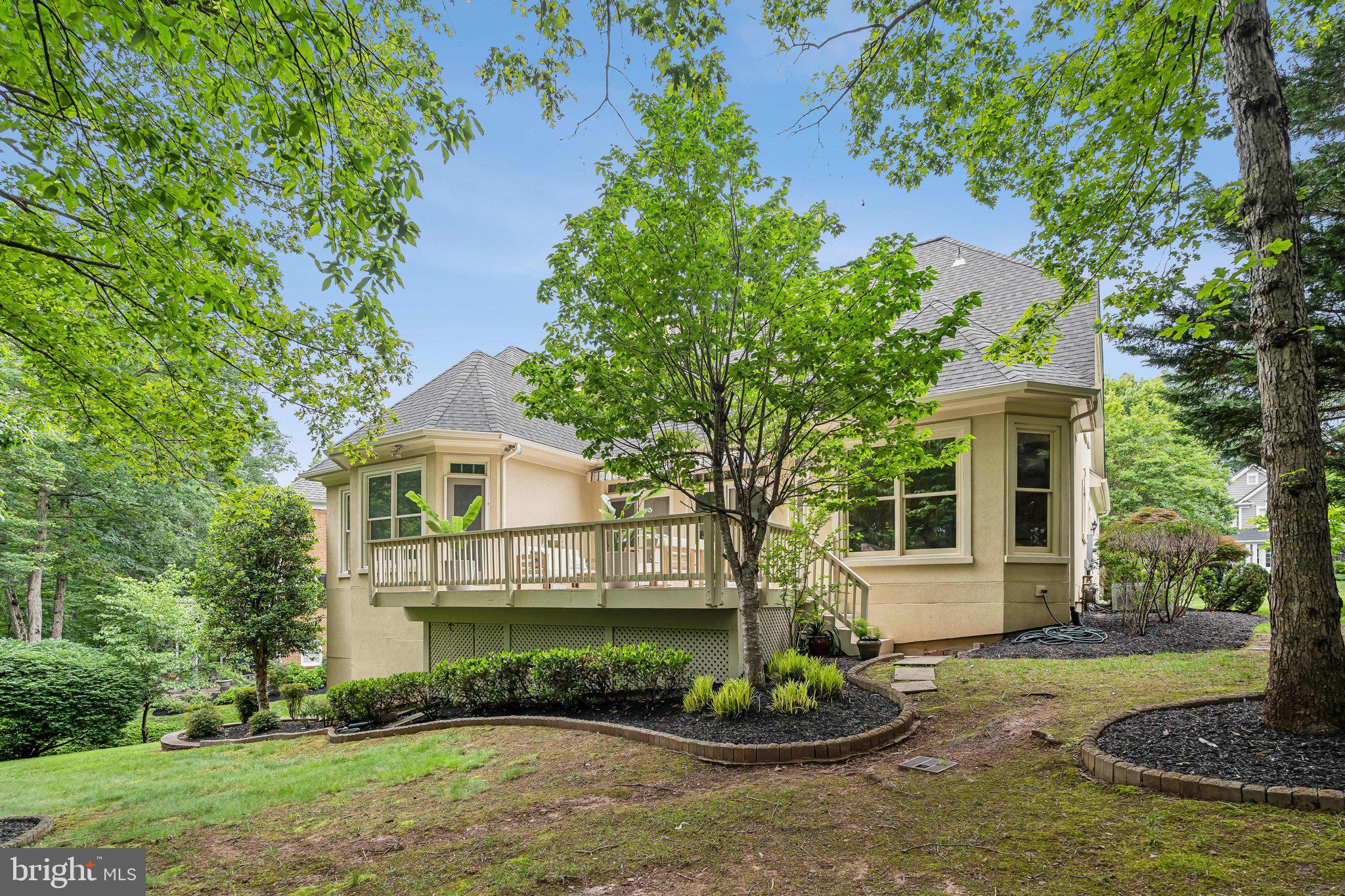 8109 Crooked Oaks Ct