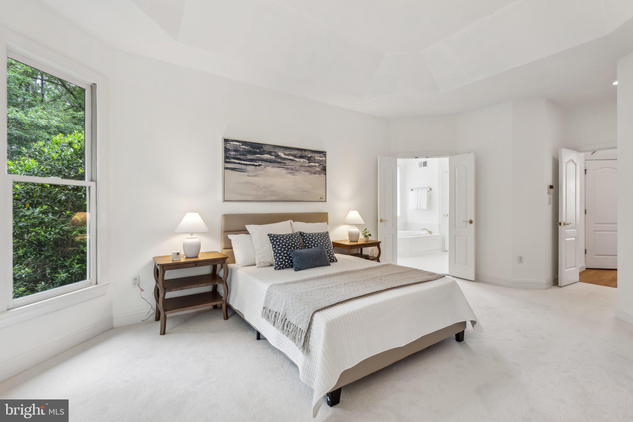 8109 Crooked Oaks Ct