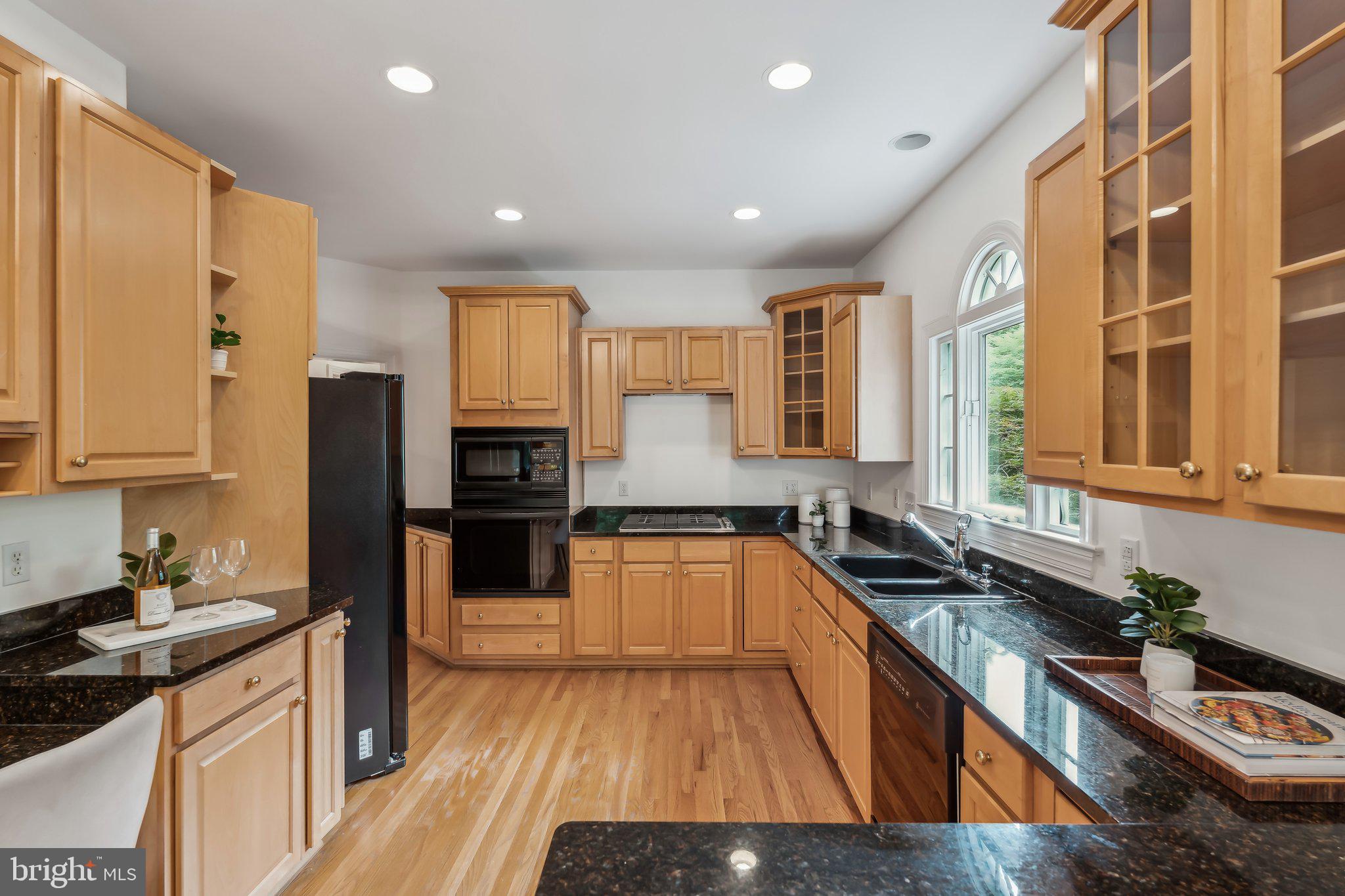 8109 Crooked Oaks Ct