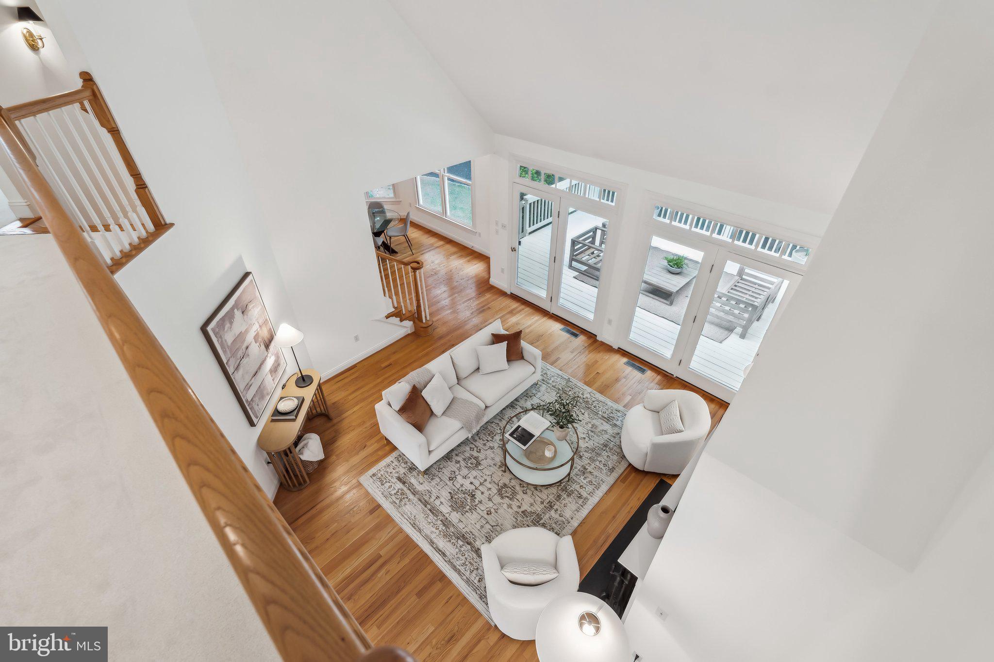 8109 Crooked Oaks Ct