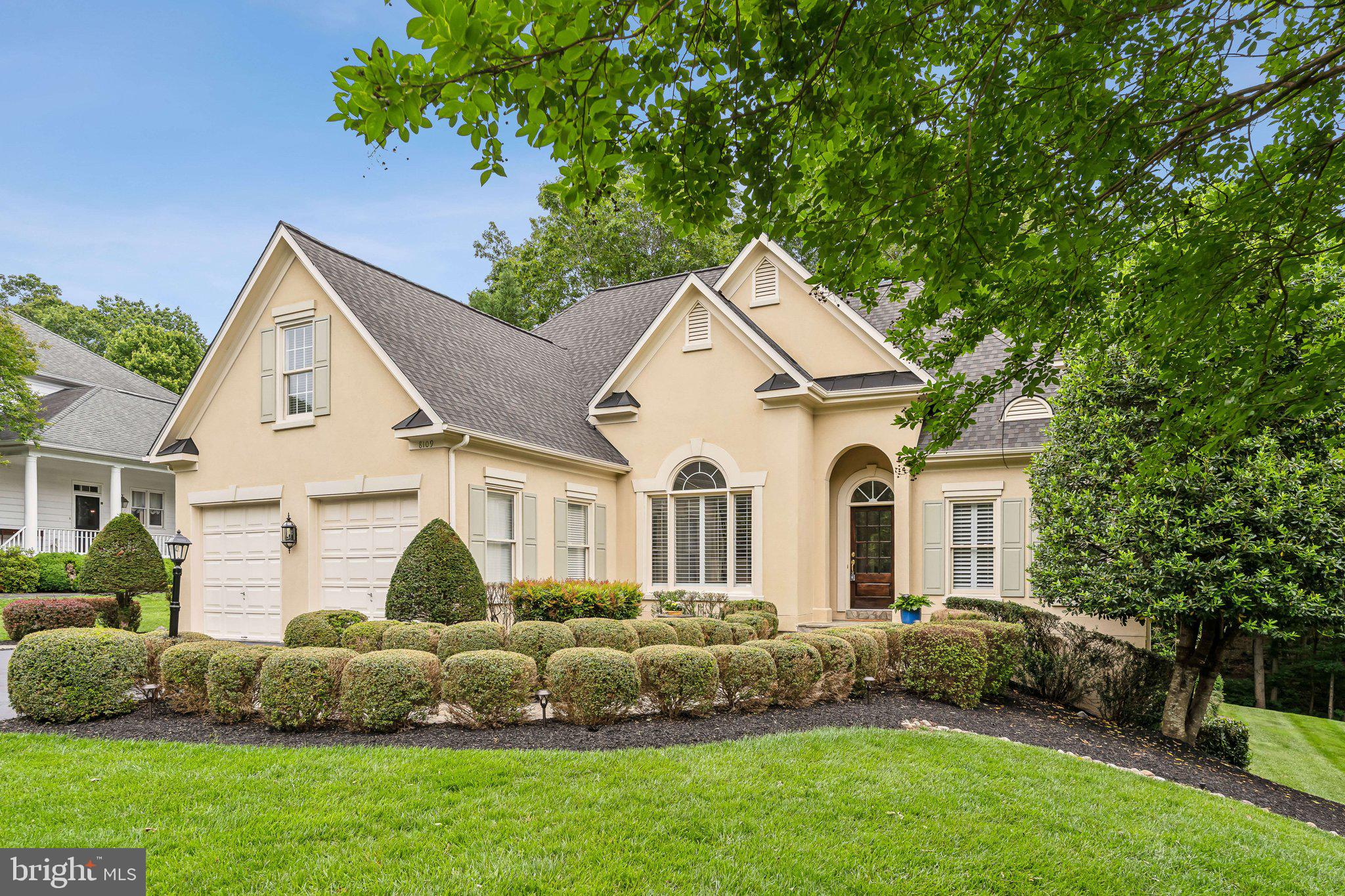 8109 Crooked Oaks Ct