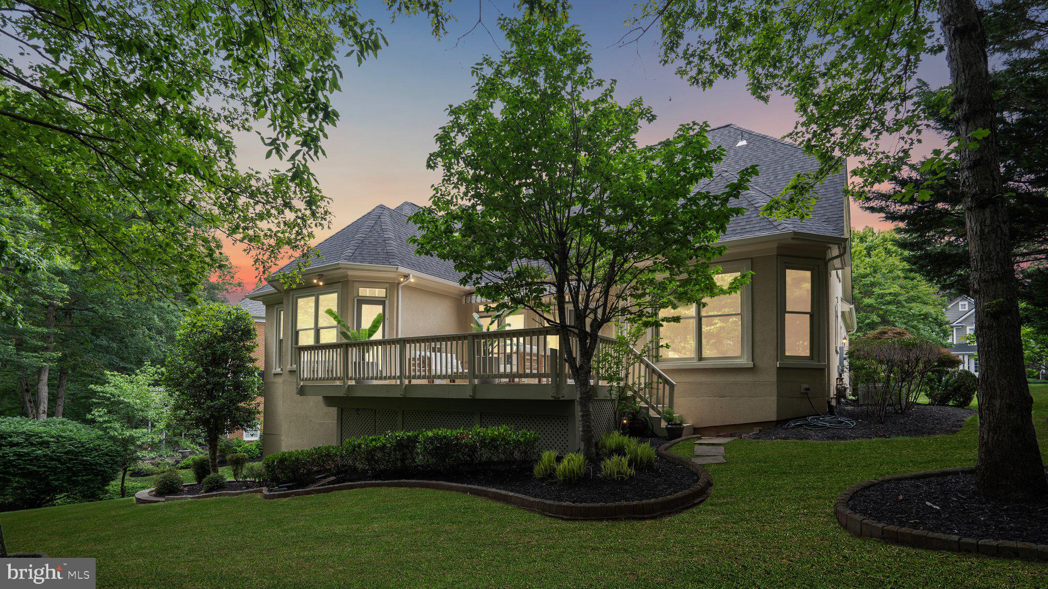 8109 Crooked Oaks Ct