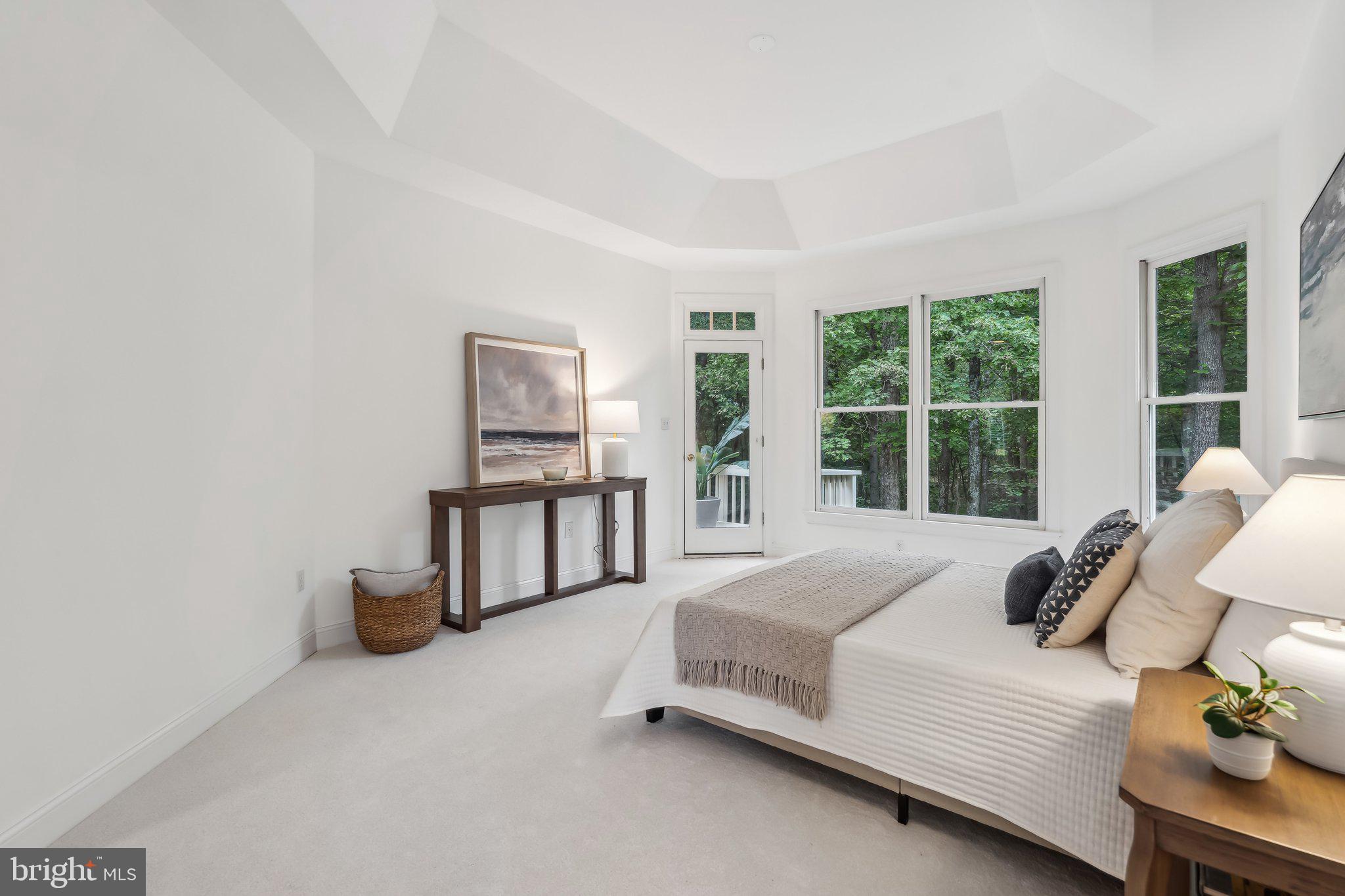 8109 Crooked Oaks Ct