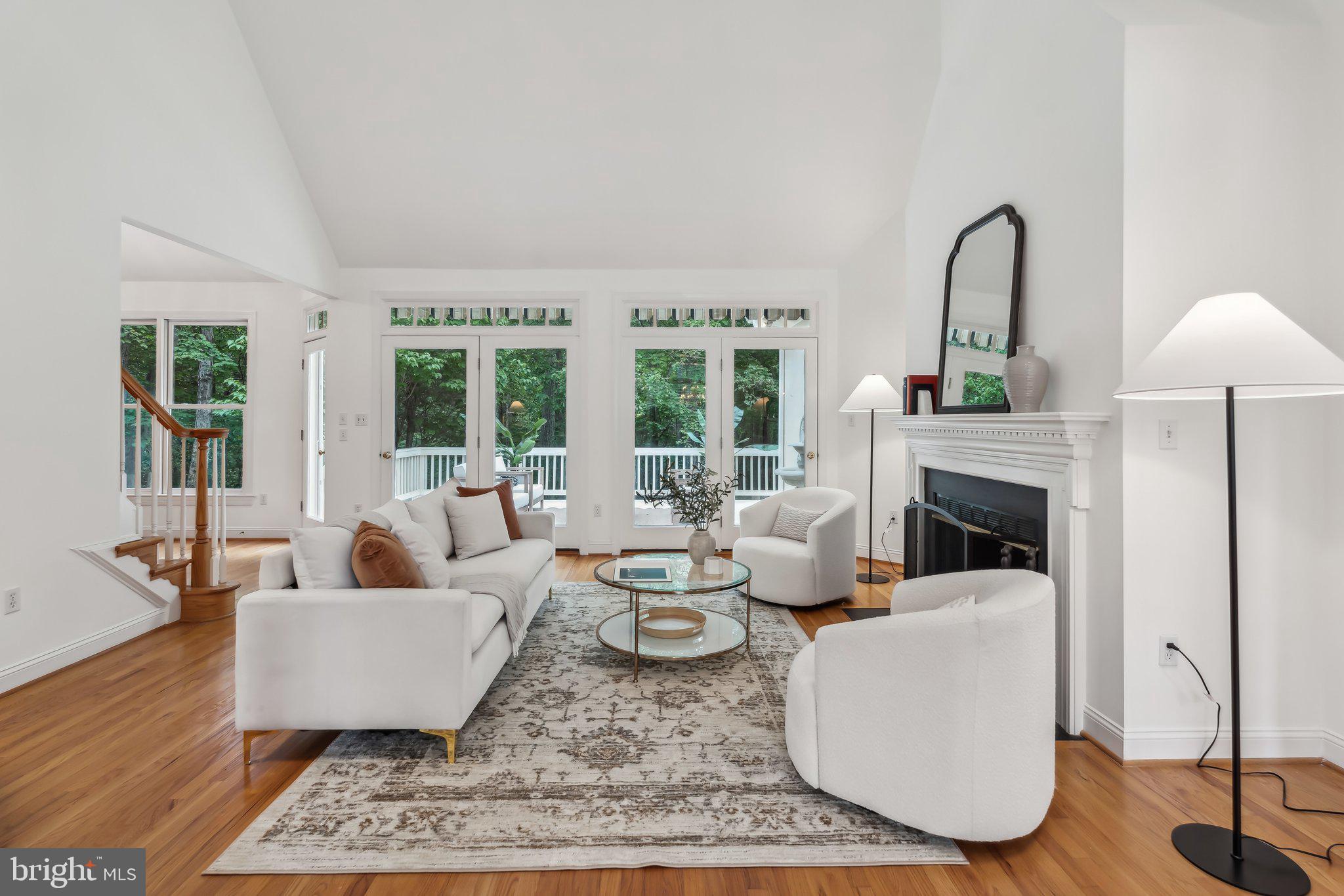 8109 Crooked Oaks Ct