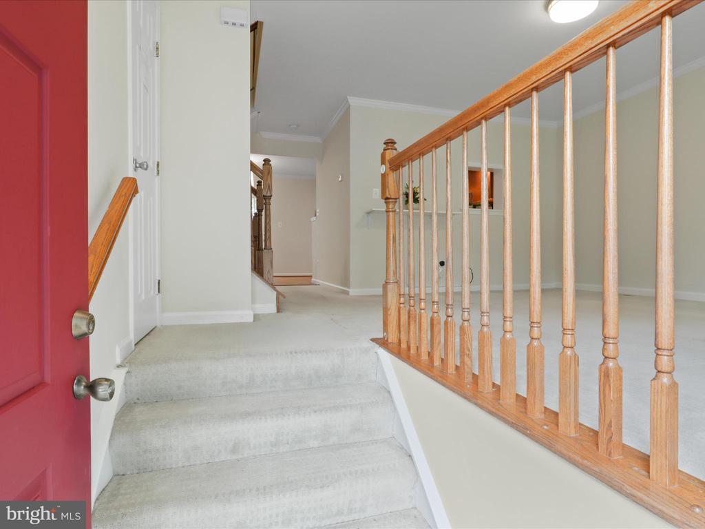 10612 Winfield Loop