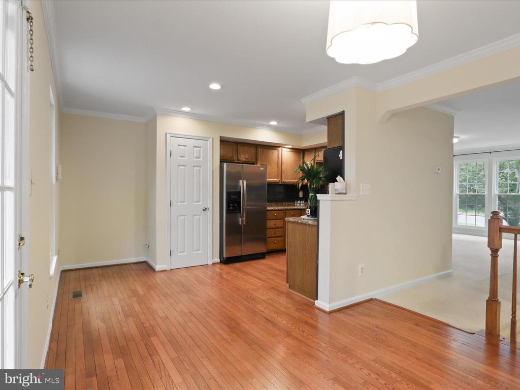 10612 Winfield Loop