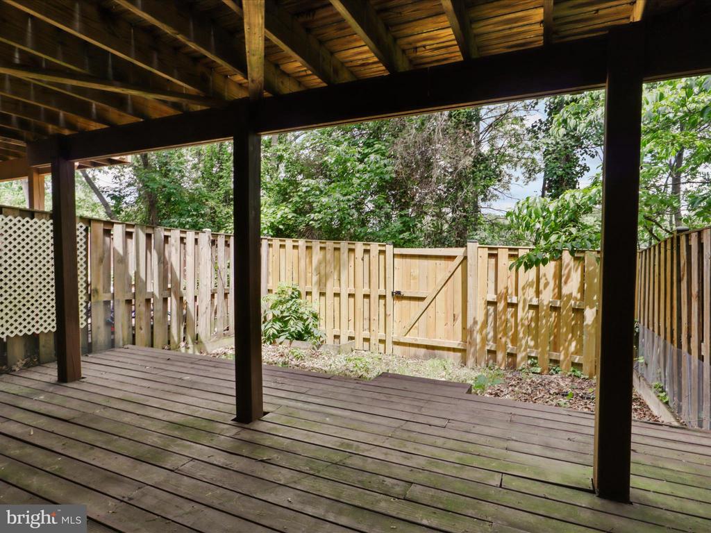 10612 Winfield Loop