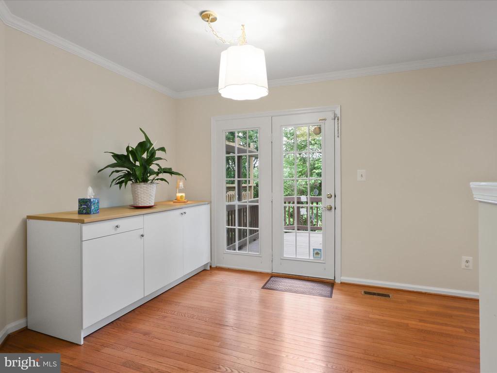 10612 Winfield Loop