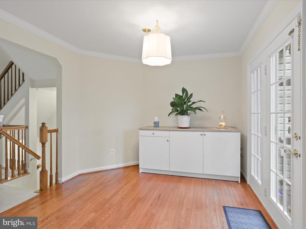 10612 Winfield Loop