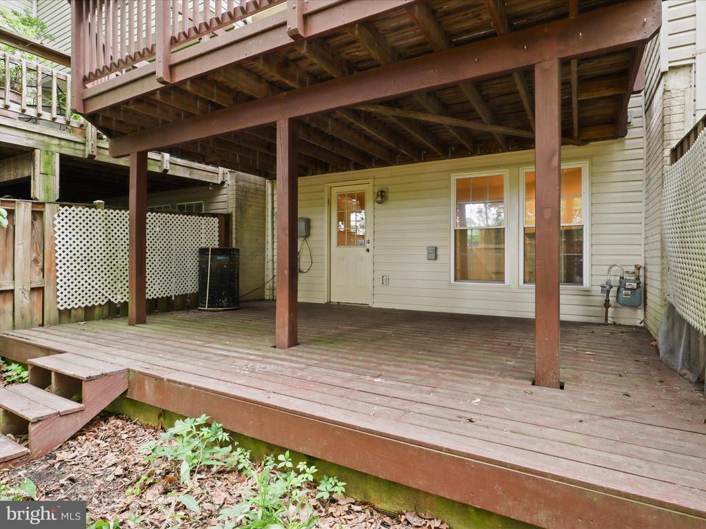 10612 Winfield Loop