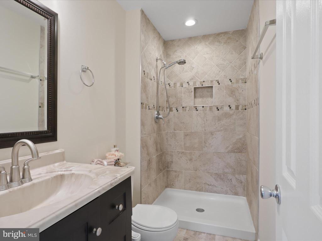 10612 Winfield Loop