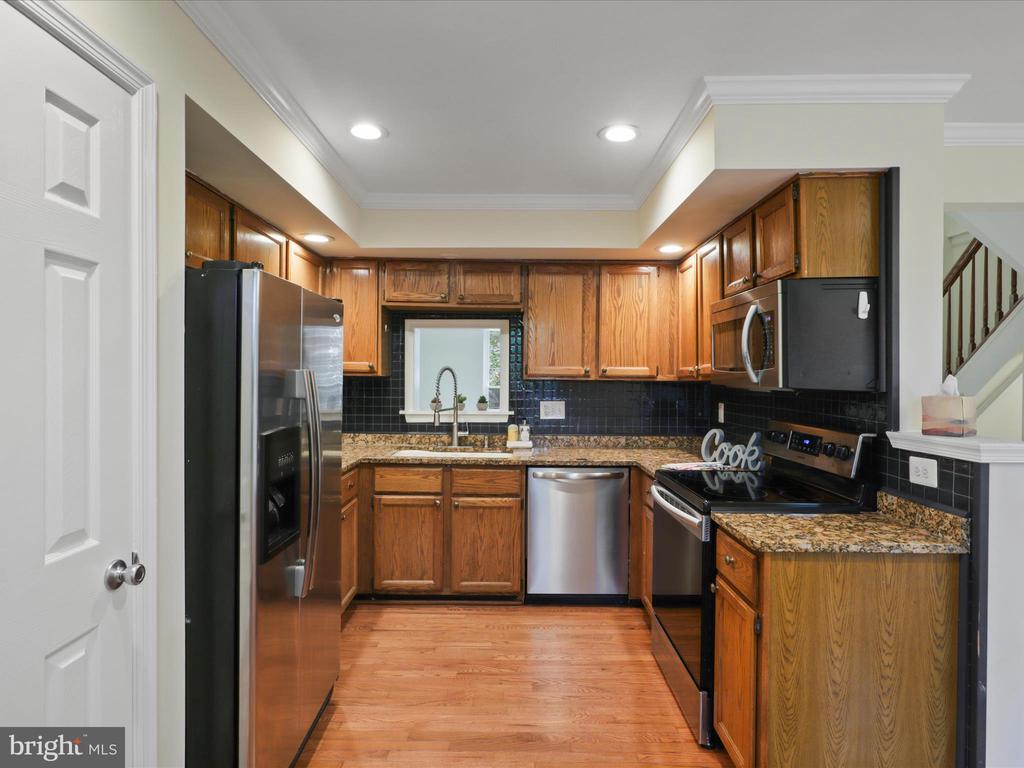 10612 Winfield Loop