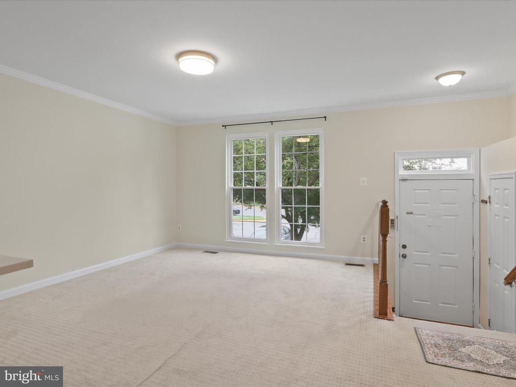 10612 Winfield Loop