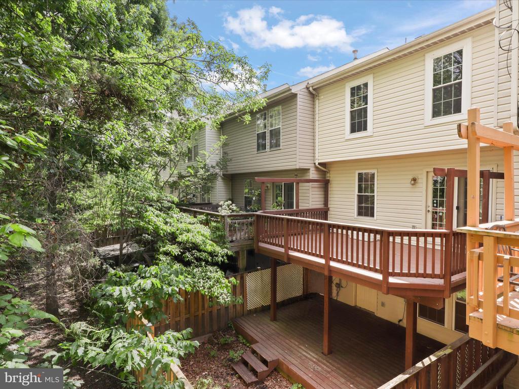 10612 Winfield Loop