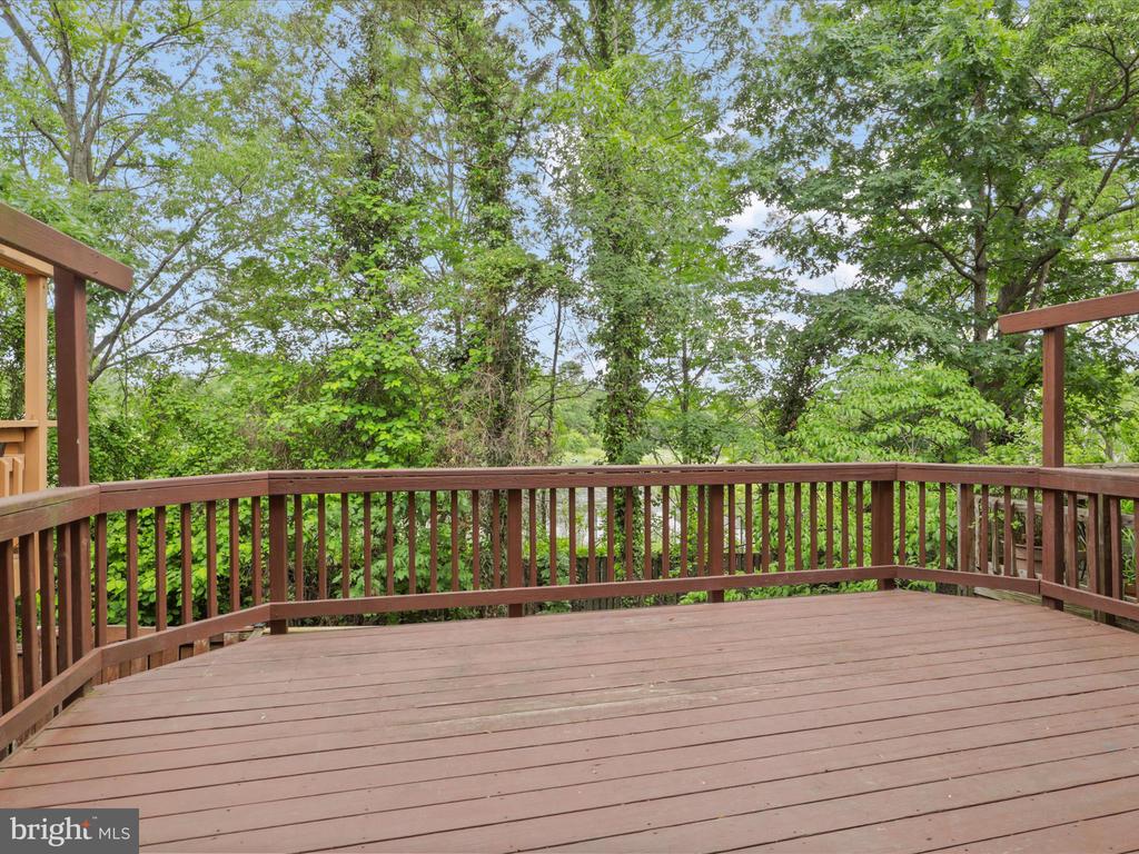 10612 Winfield Loop