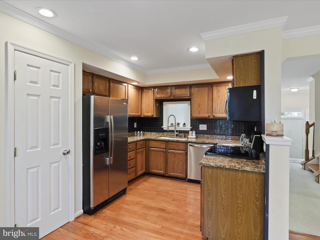 10612 Winfield Loop