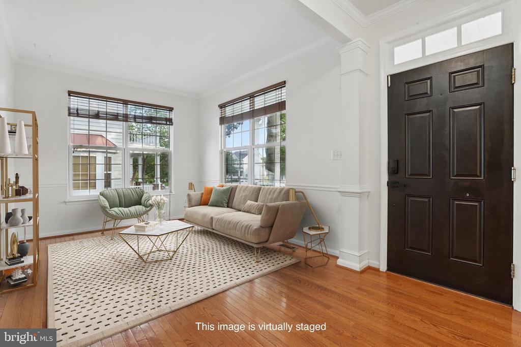 9901 Airedale Ct