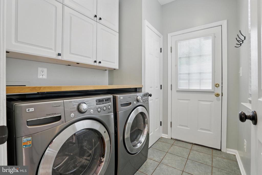 9901 Airedale Ct