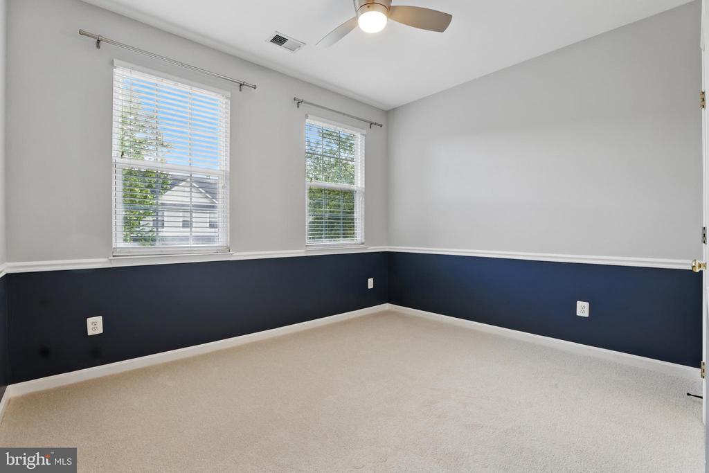 9901 Airedale Ct