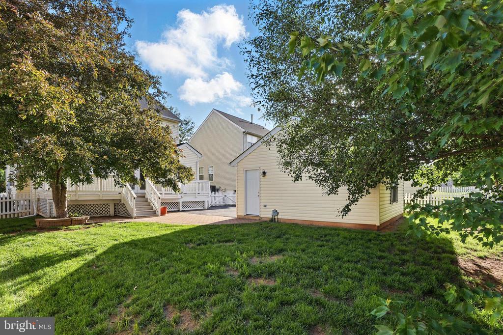 9901 Airedale Ct