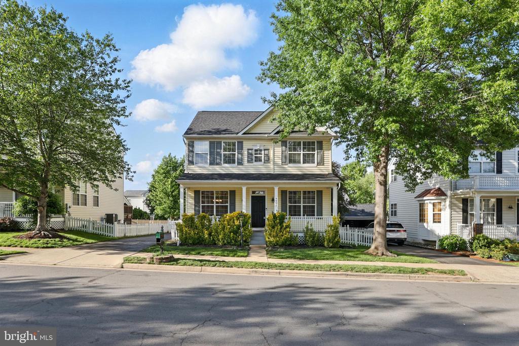 9901 Airedale Ct