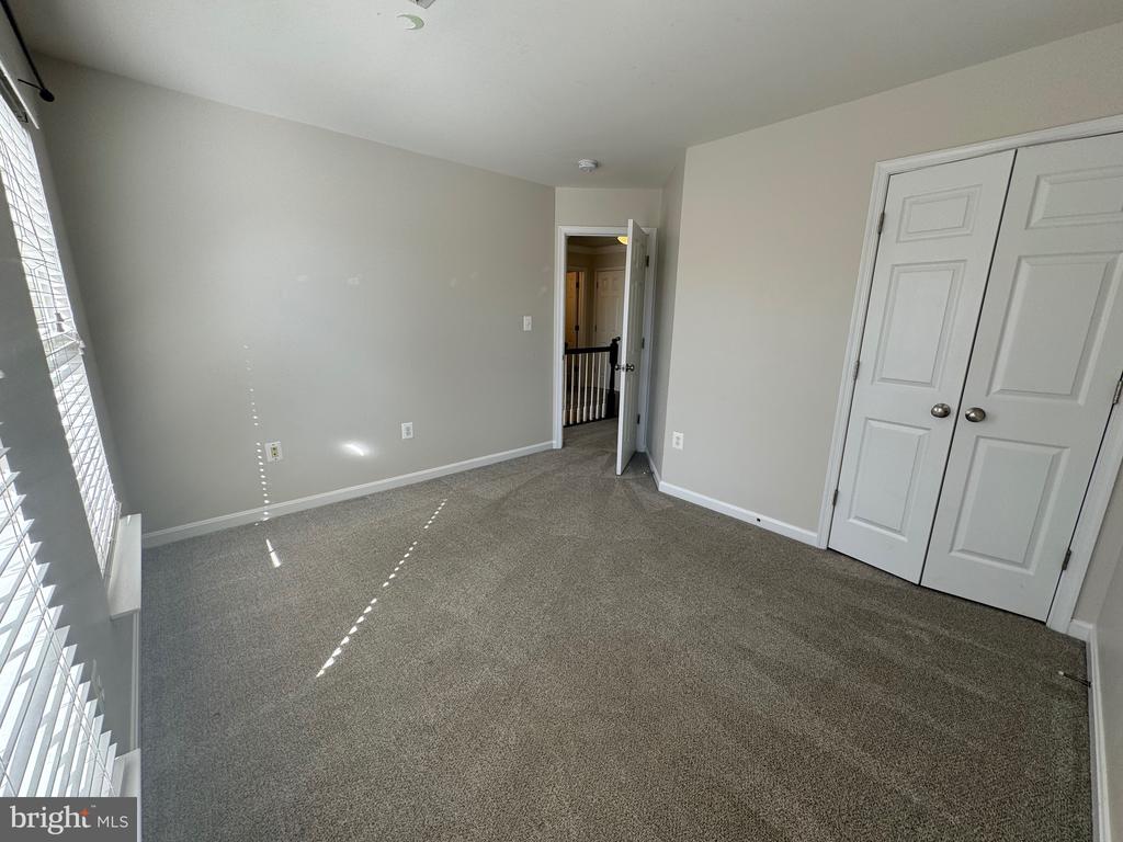 6485 ASHBY GROVE LOOP