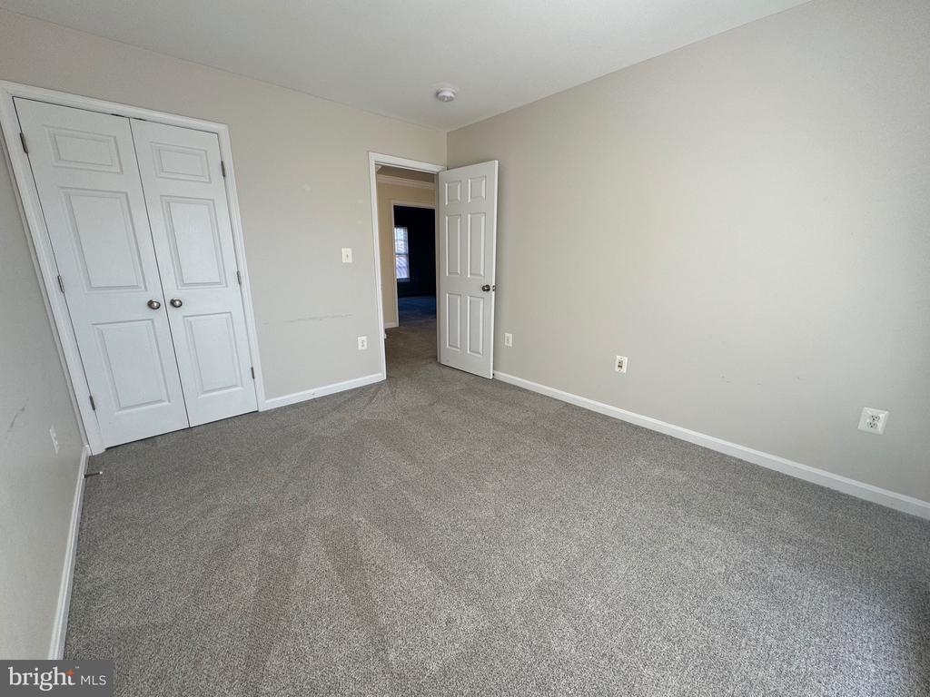 6485 ASHBY GROVE LOOP