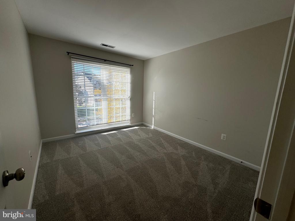 6485 ASHBY GROVE LOOP